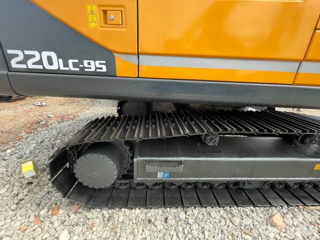 Hyundai 220 Vikšriniai ekskavatoriai