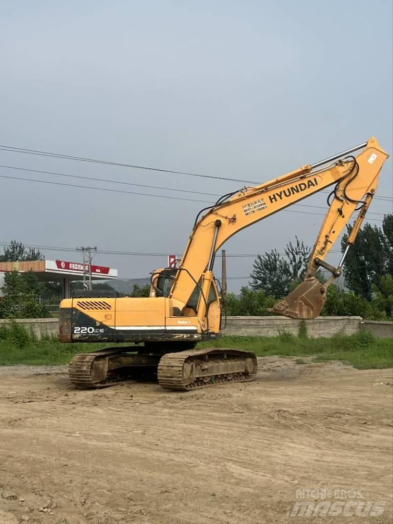 Hyundai R220-9S Vikšriniai ekskavatoriai