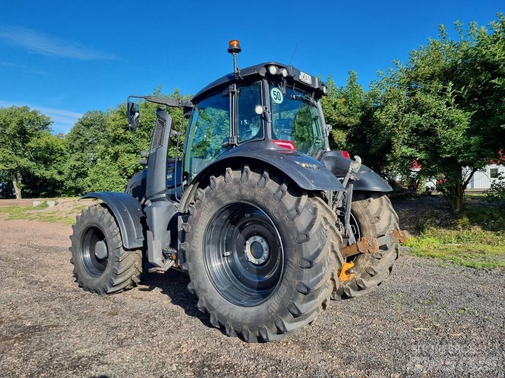 Valtra T175D Traktoriai