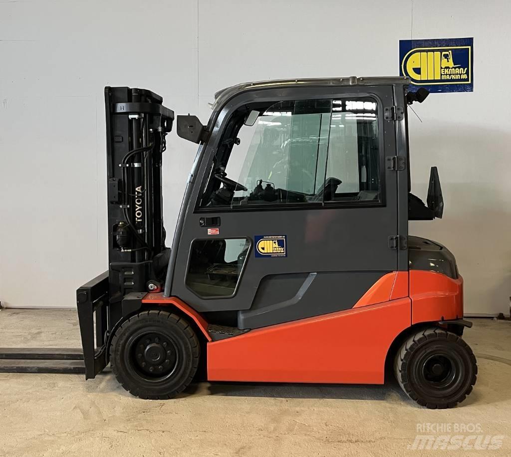 Toyota Truck 8FBMT40 Elektriniai šakiniai krautuvai