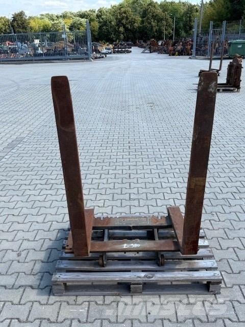 Volvo USED FORKS Šakės