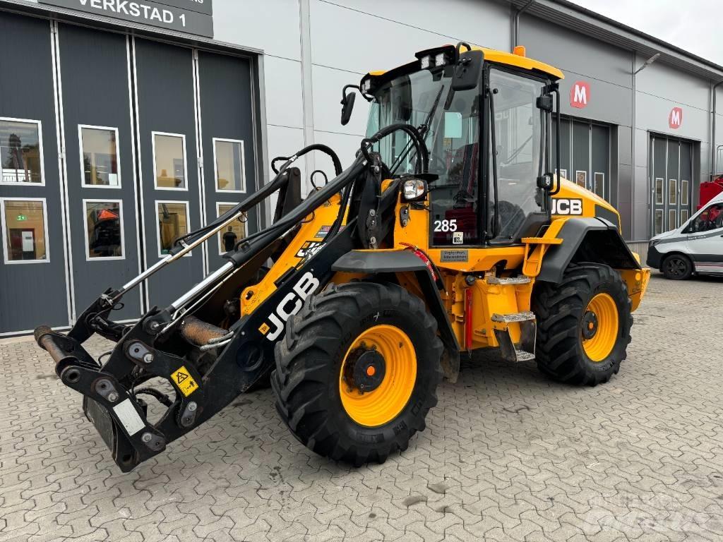 JCB 411 HT Naudoti ratiniai krautuvai