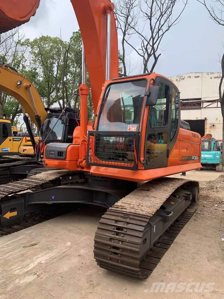 Doosan dx300 Vikšriniai ekskavatoriai