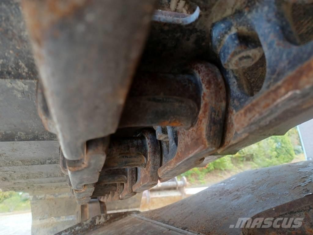 Hitachi ZX 135 US-6 Vikšriniai ekskavatoriai