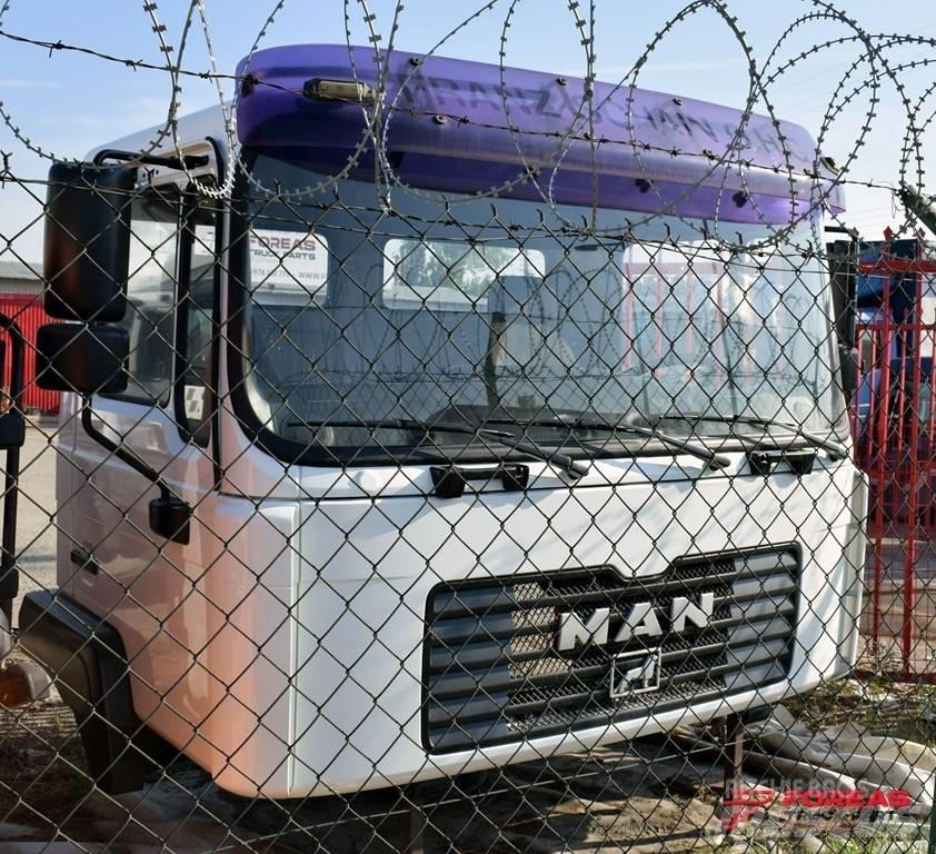 MAN SERIES 4 Kabinos ir salonai