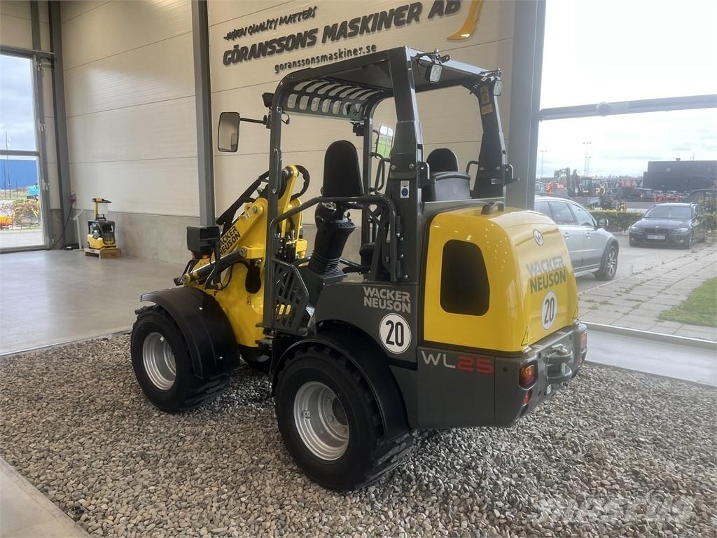 Wacker Neuson WL 25 Naudoti ratiniai krautuvai