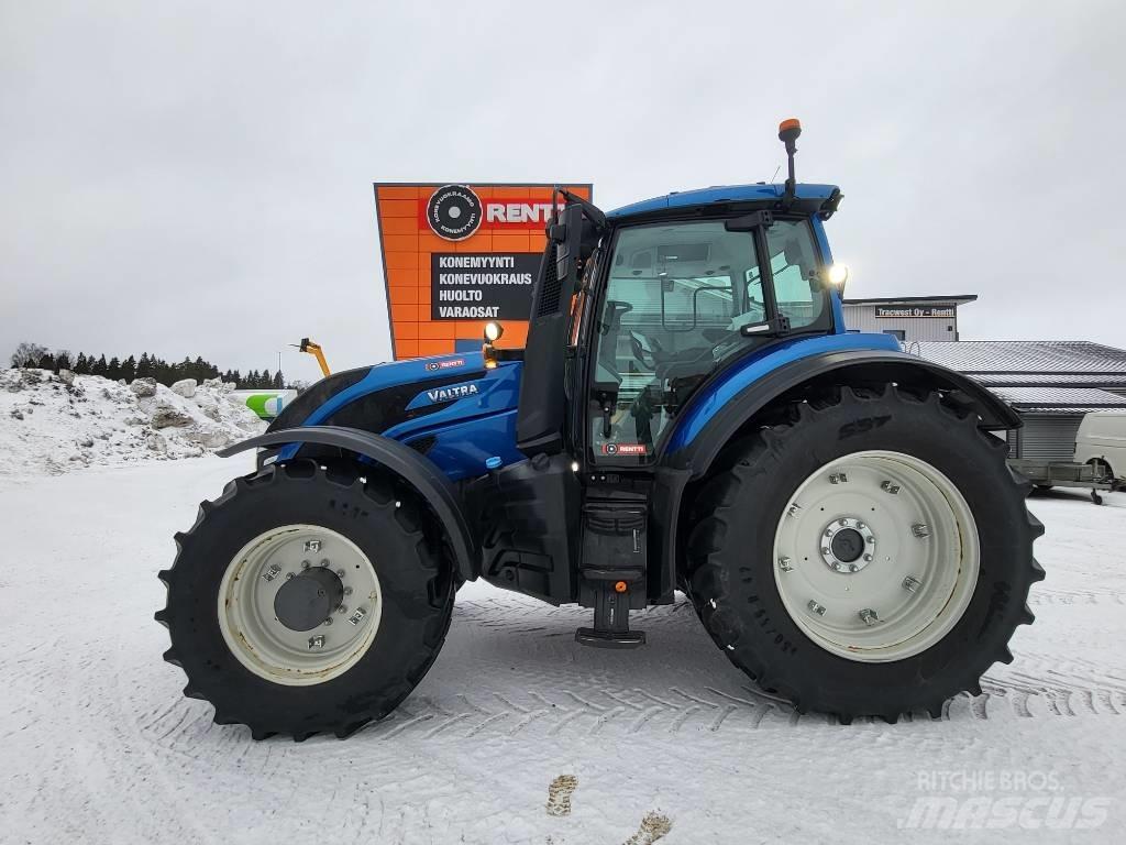 Valtra T 215 Traktoriai