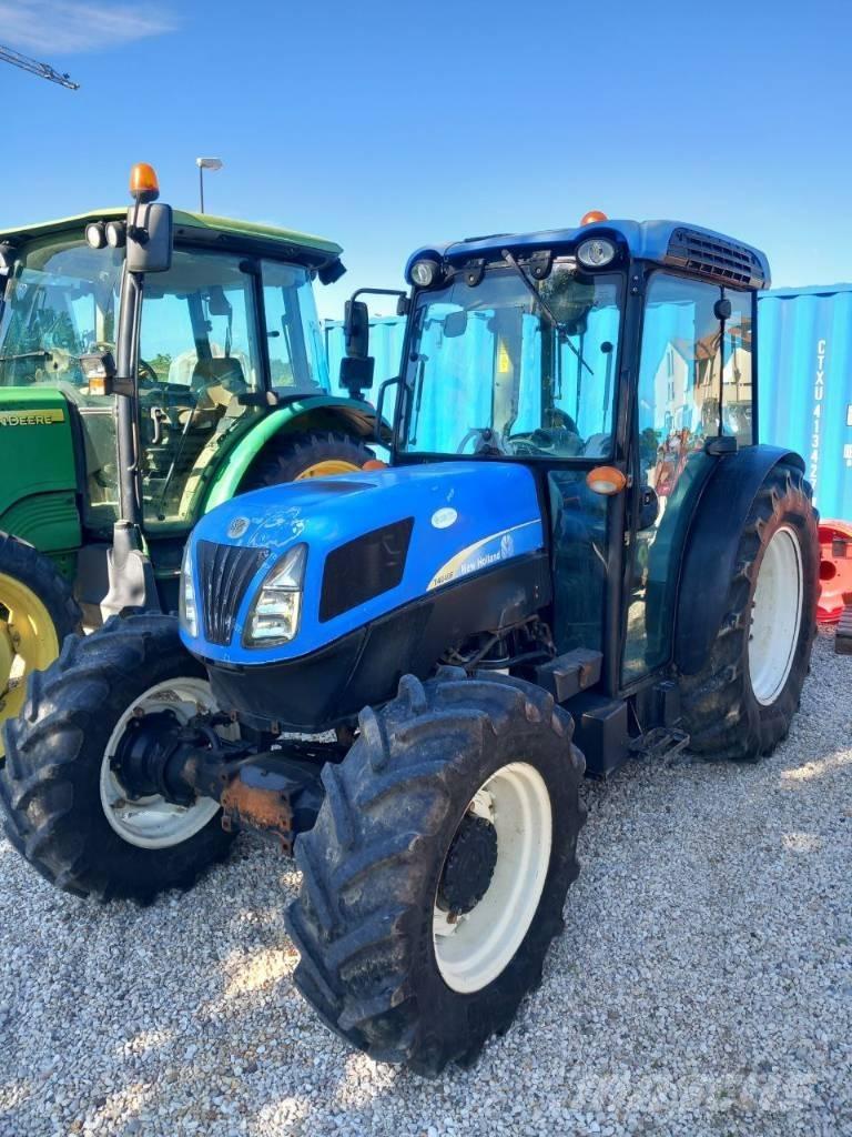 New Holland T4040F Traktoriai