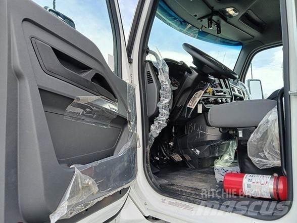 Kenworth T480 Savivarčių priekabų vilkikai