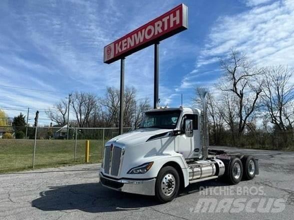 Kenworth T680 Naudoti vilkikai