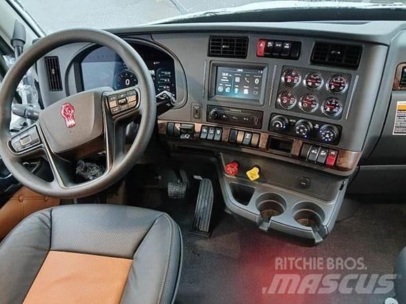 Kenworth T680 Naudoti vilkikai