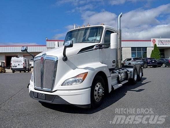 Kenworth T680 Naudoti vilkikai