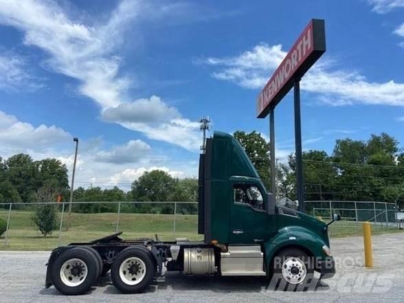 Kenworth T680 Naudoti vilkikai