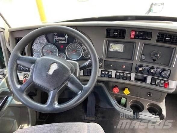Kenworth T680 Naudoti vilkikai