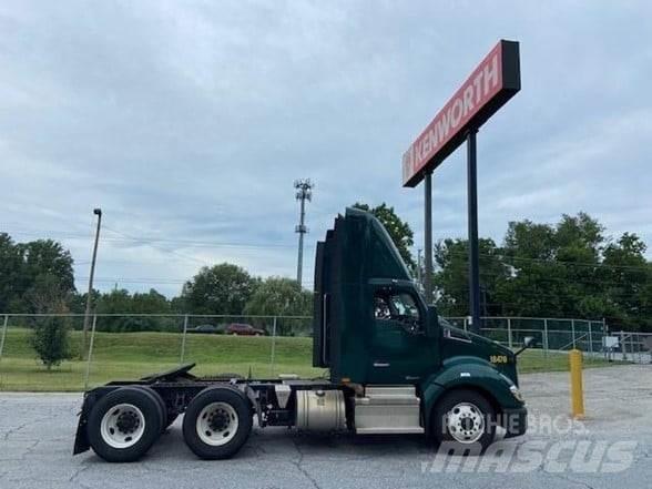 Kenworth T680 Naudoti vilkikai