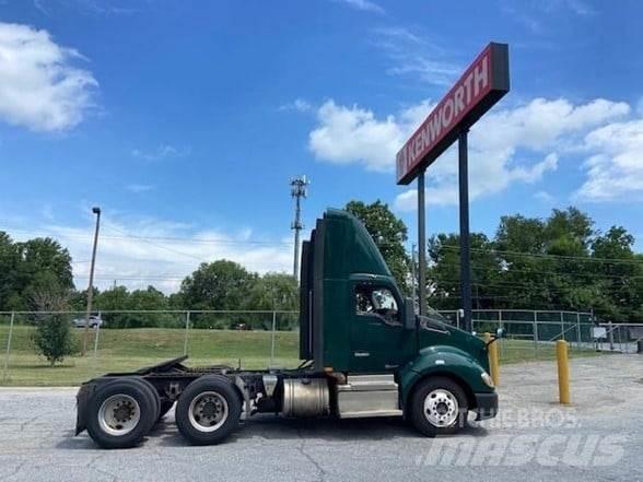 Kenworth T680 Naudoti vilkikai