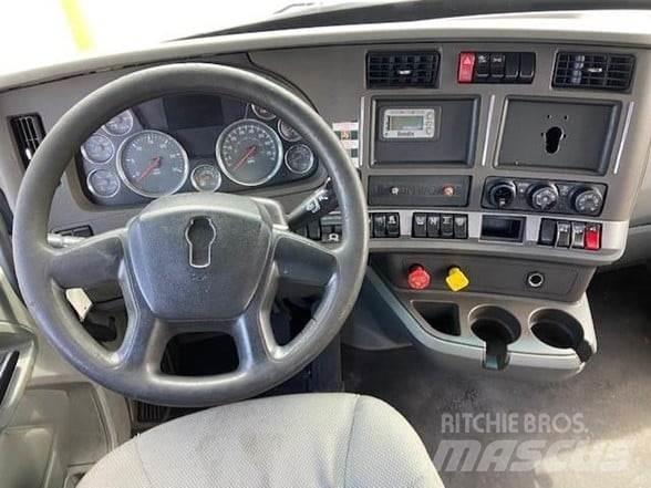 Kenworth T680 Naudoti vilkikai