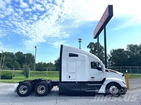 Kenworth T680 Naudoti vilkikai