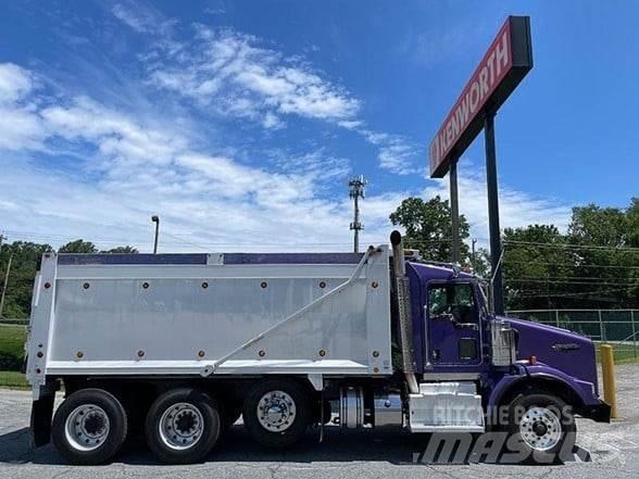 Kenworth T800 Savivarčių priekabų vilkikai