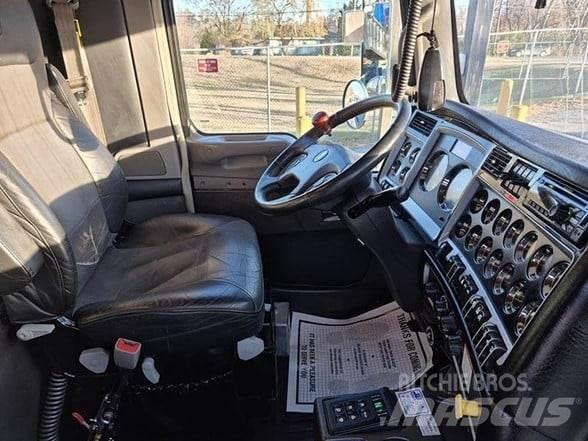 Kenworth T800 Savivarčių priekabų vilkikai
