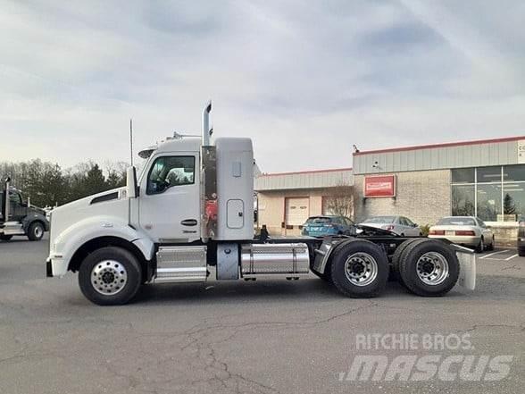 Kenworth T880 Naudoti vilkikai
