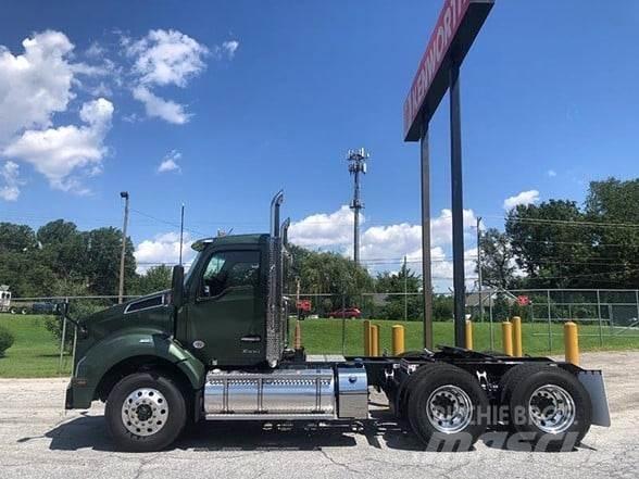Kenworth T880 Naudoti vilkikai