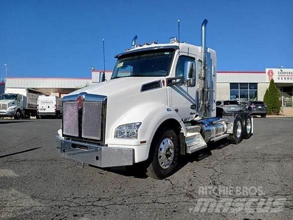 Kenworth T880 Naudoti vilkikai