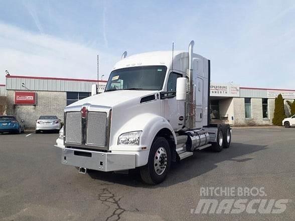 Kenworth T880 Naudoti vilkikai