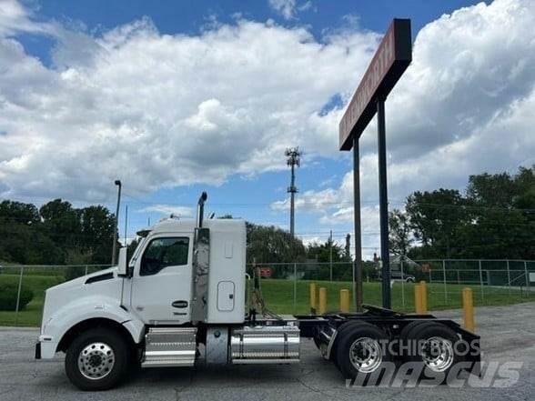 Kenworth T880 Naudoti vilkikai