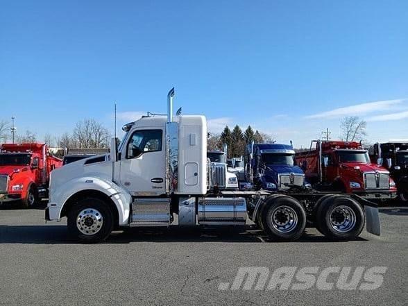 Kenworth T880 Naudoti vilkikai