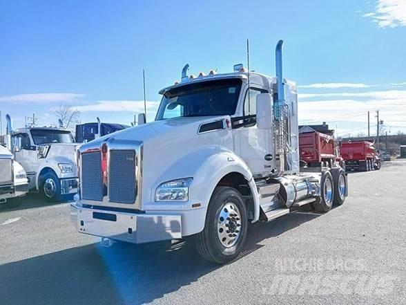 Kenworth T880 Naudoti vilkikai
