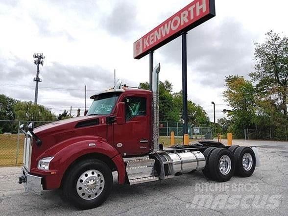 Kenworth T880 Naudoti vilkikai