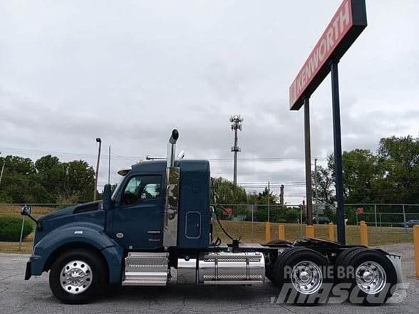 Kenworth T880 Naudoti vilkikai