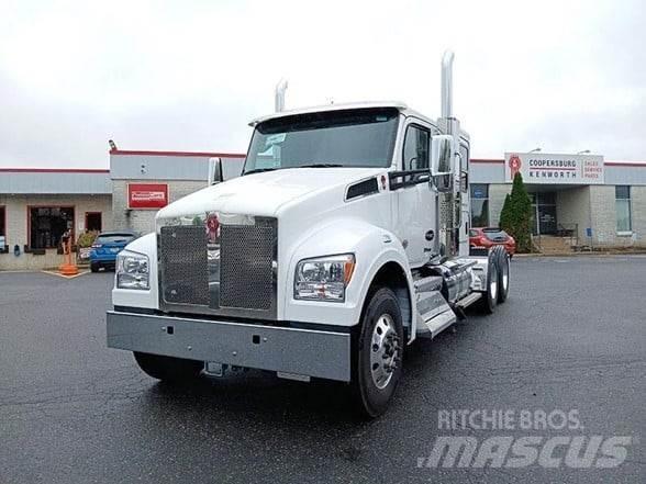 Kenworth T880 Naudoti vilkikai