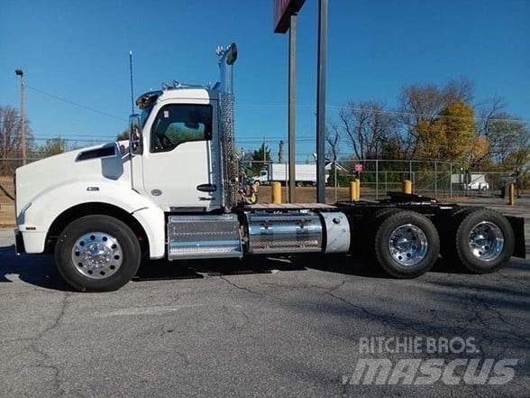 Kenworth T880 Naudoti vilkikai
