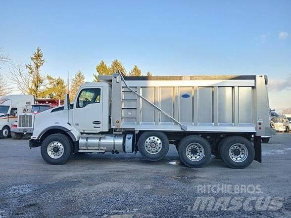 Kenworth T880 Savivarčių priekabų vilkikai