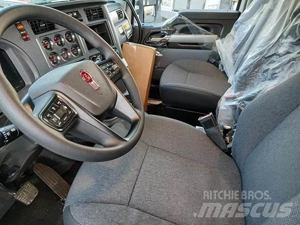 Kenworth T880 Savivarčių priekabų vilkikai