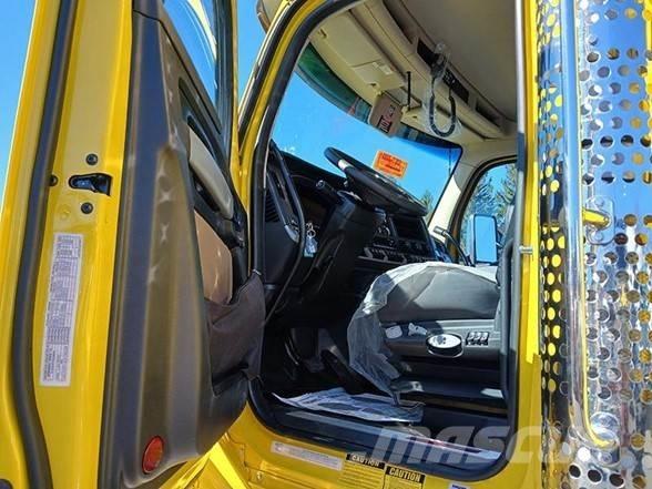 Kenworth T880 Savivarčių priekabų vilkikai