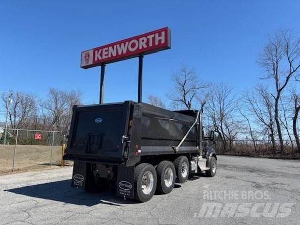 Kenworth T880 Savivarčių priekabų vilkikai
