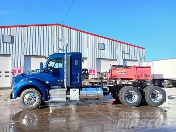 Kenworth T880 Naudoti vilkikai