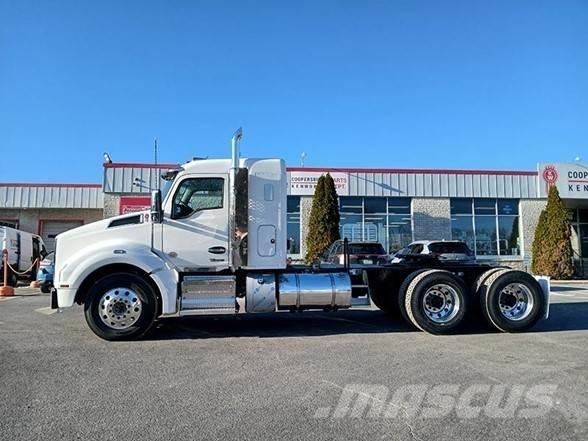Kenworth T880 Naudoti vilkikai