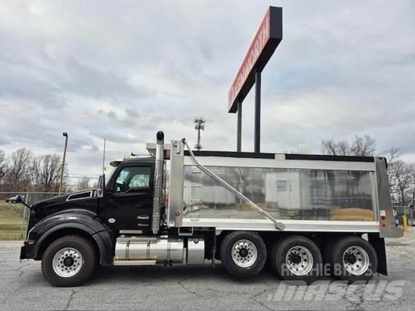 Kenworth T880 Savivarčių priekabų vilkikai
