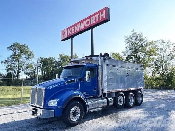 Kenworth T880 Savivarčių priekabų vilkikai