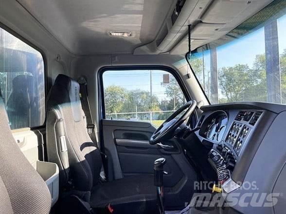 Kenworth T880 Savivarčių priekabų vilkikai