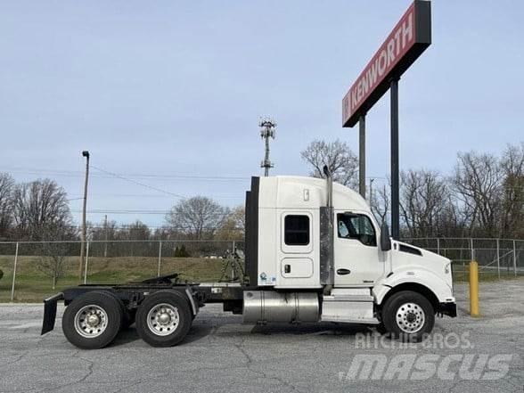 Kenworth T880 Naudoti vilkikai