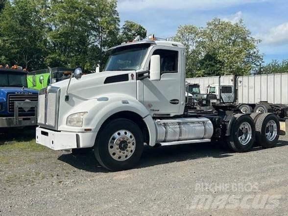 Kenworth T880 Naudoti vilkikai