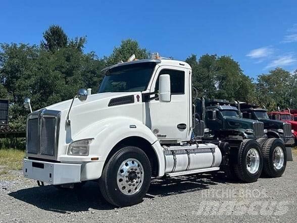 Kenworth T880 Naudoti vilkikai