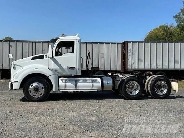 Kenworth T880 Naudoti vilkikai
