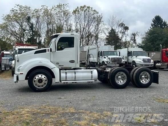Kenworth T880 Naudoti vilkikai