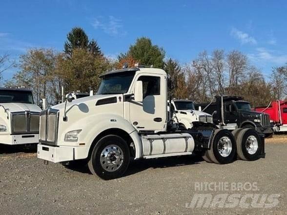 Kenworth T880 Naudoti vilkikai